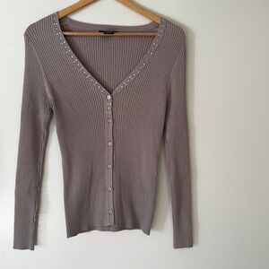 BCBGMAXAZRIA Button Front Long Sleeve V-neck Fitted Ribbed Taupe Cardigan